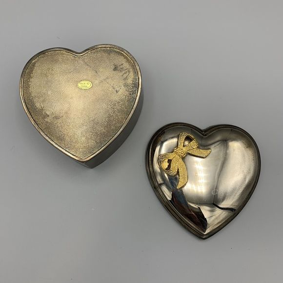 Vtg Metal Silver Toned Heart Trinket Box Blue Lining Jewely Box Gold Tone Bow - Picture 5 of 16